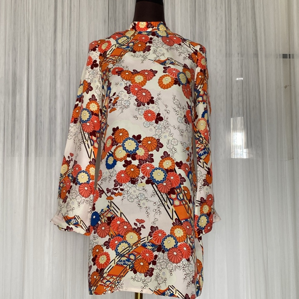 SuperDry long flare sleeves flower mini dress Size 6